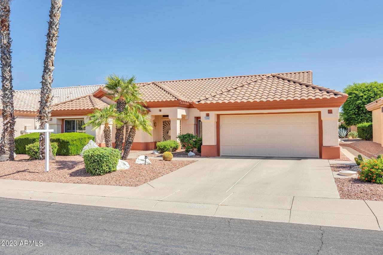 13705 W Robertson Dr., Sun City West, AZ 85375