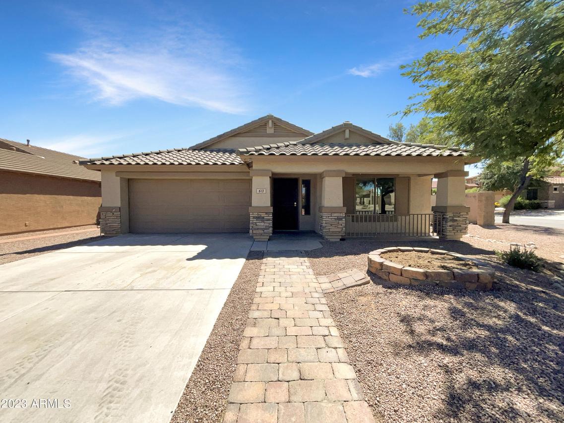 613 E Saddle Way, San Tan Valley, AZ 85143