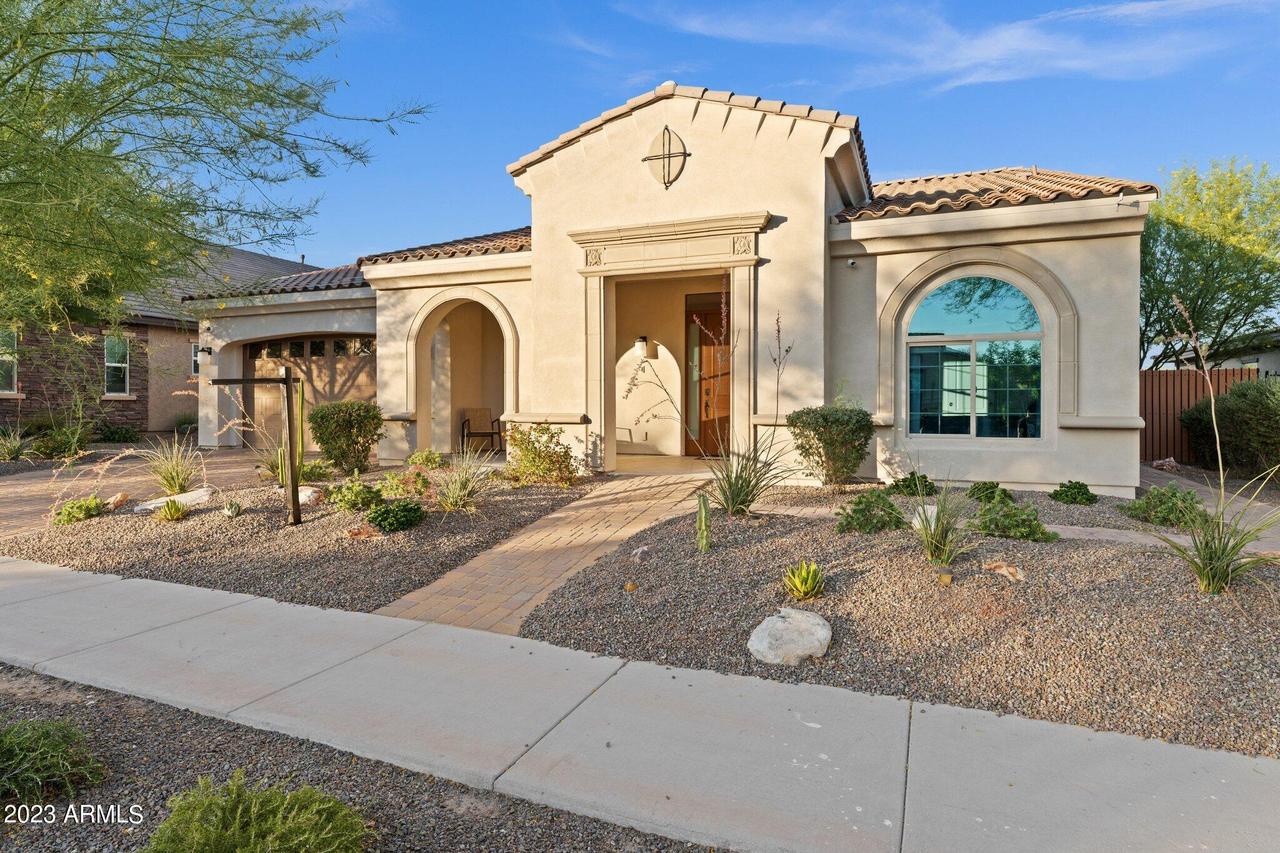 4811 N Grandview Dr., Buckeye, AZ 85396