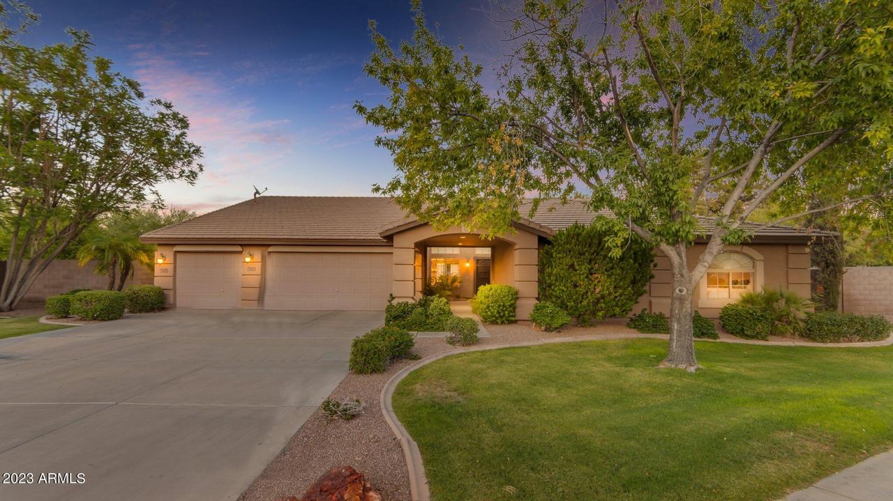 2520 W Tulsa St., Chandler, AZ 85224