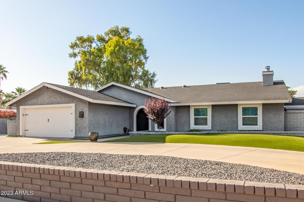 128 W Thunderbird Rd., Phoenix, AZ 85023