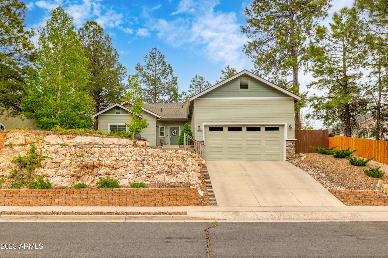 1390 W Weston Tr., Flagstaff, AZ 86005