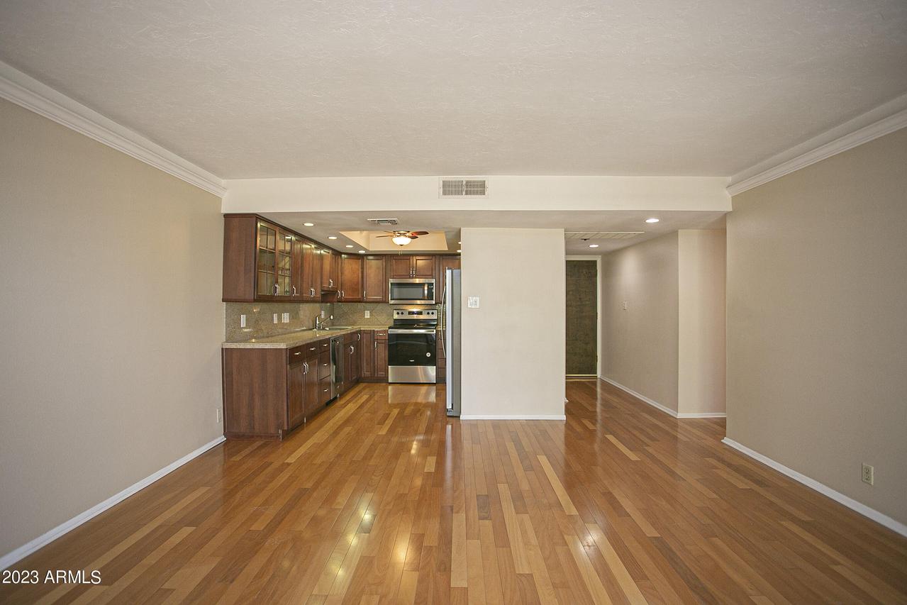 7830 E Camelback Rd. #304, Scottsdale, AZ 85251