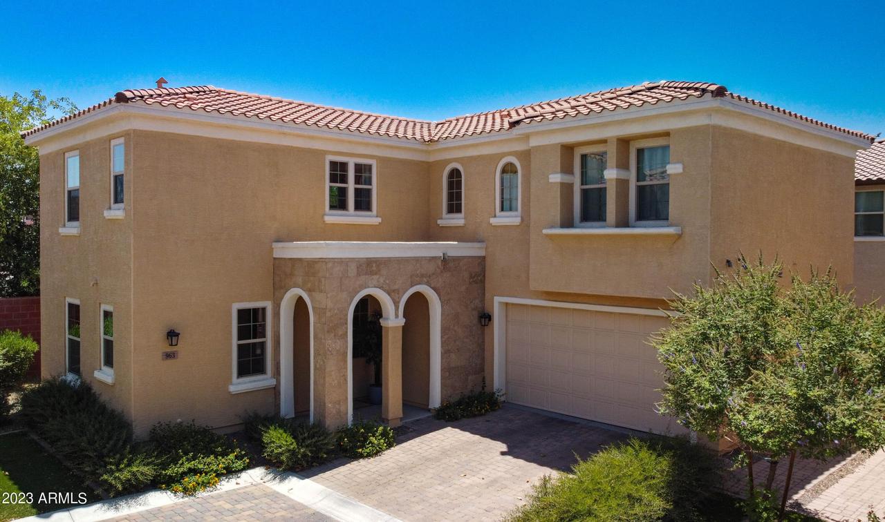 963 E Danbury Dr., Phoenix, AZ 85022