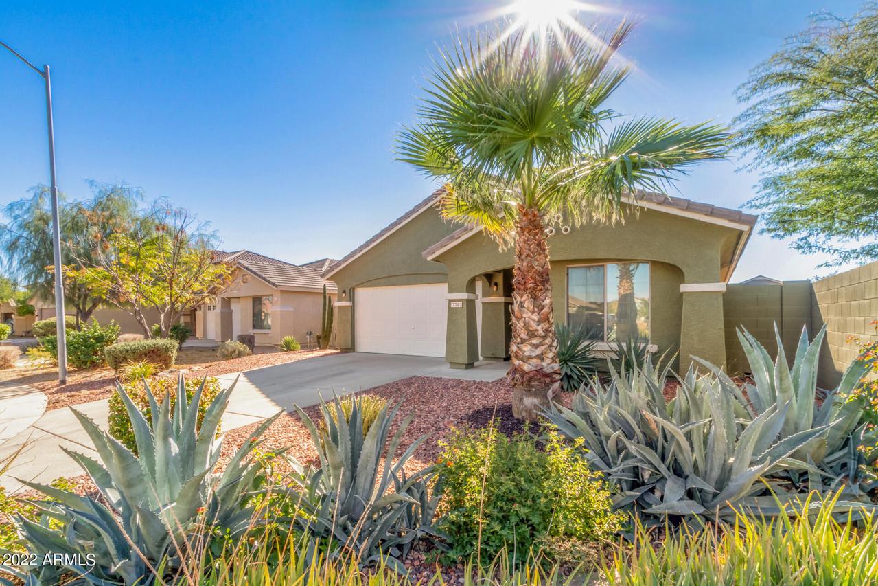 17793 W Redfield Rd., Surprise, AZ 85388