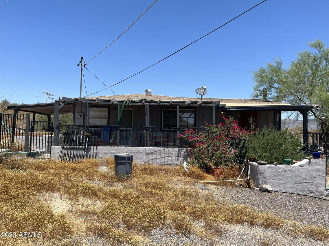 43614 N 13th Ave., New River, AZ 85087