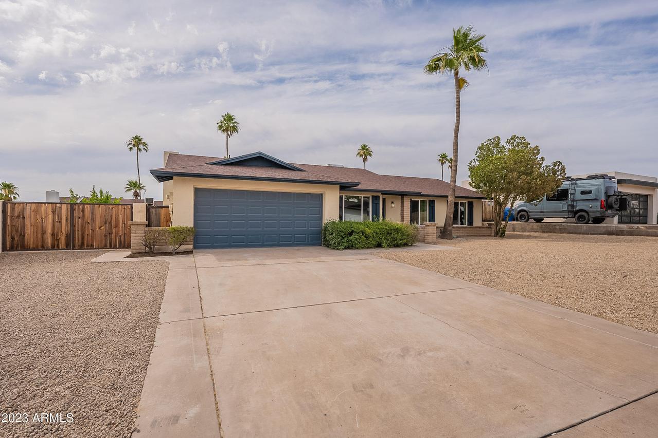 15020 N 9th St., Phoenix, AZ 85022