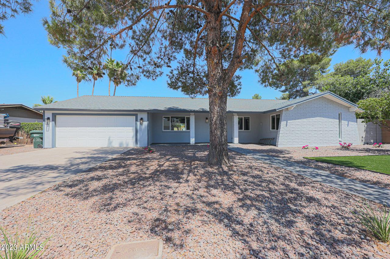 11615 N 30th St., Phoenix, AZ 85028