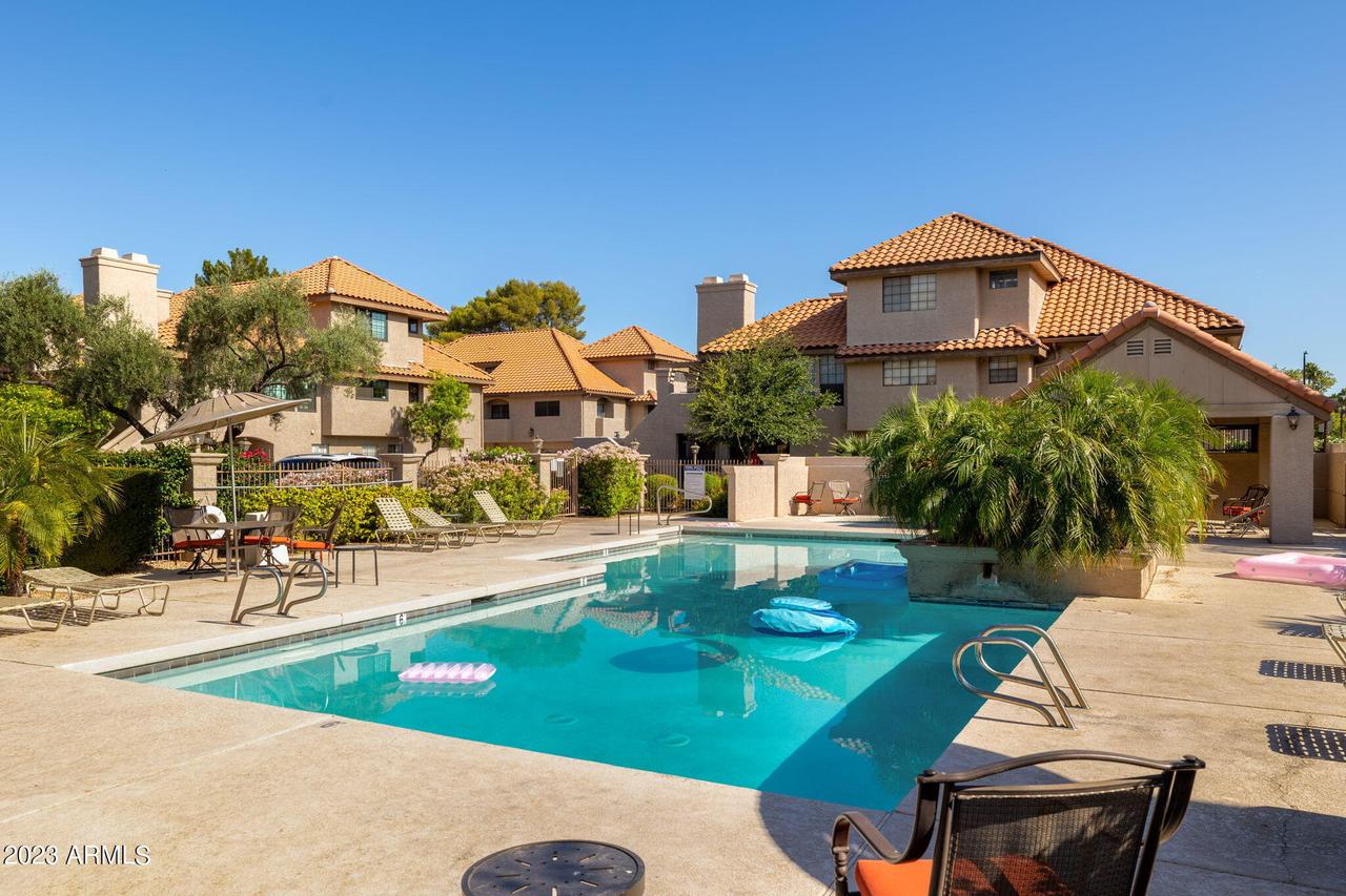 1211 N Miller Rd. #242, Scottsdale, AZ 85257