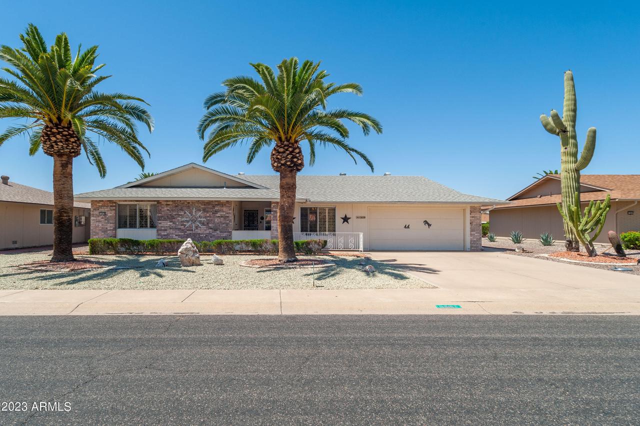 13039 W Foxfire Dr., Sun City West, AZ 85375