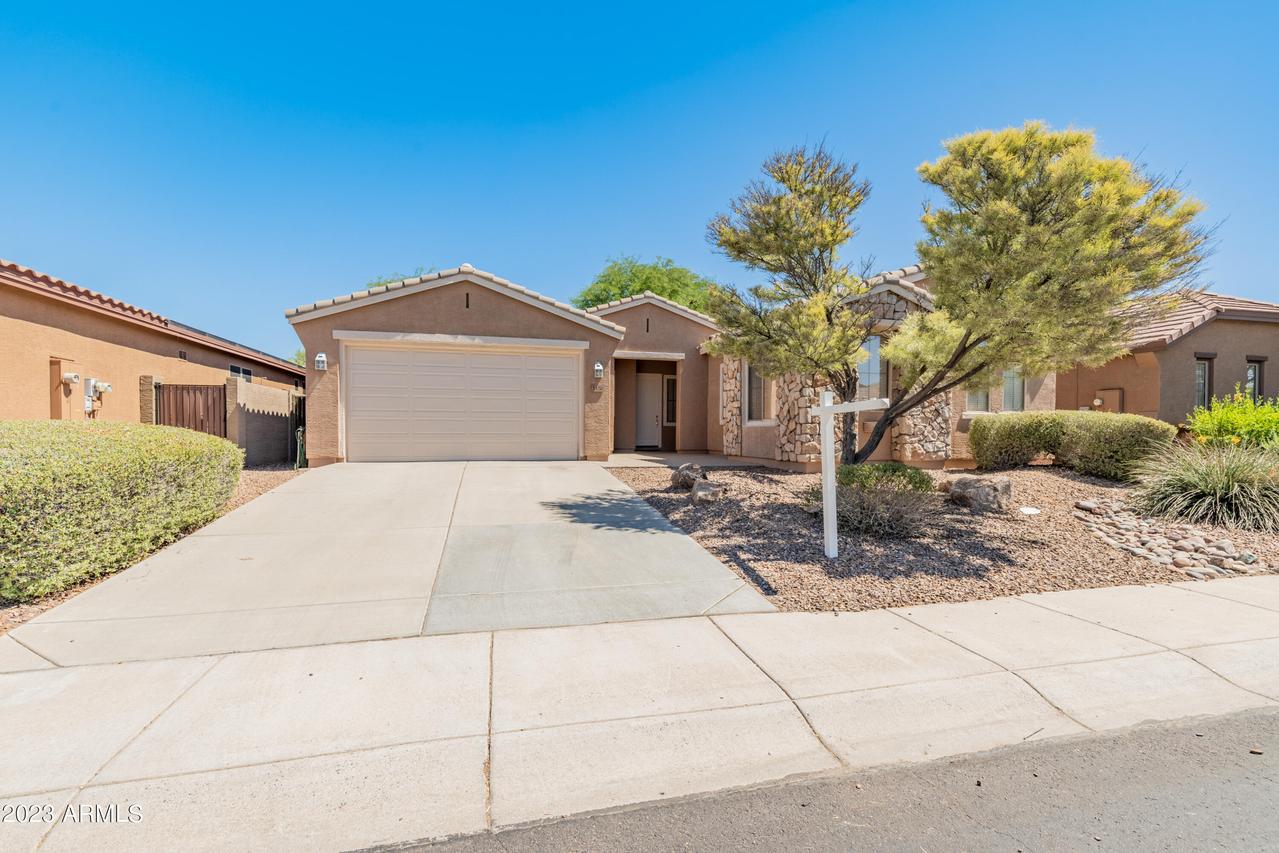 3320 W Owens Way, Anthem, AZ 85086