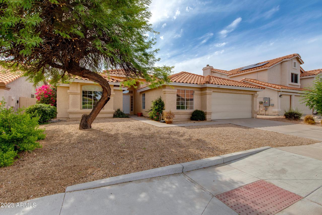 18414 N 46th Way, Phoenix, AZ 85032