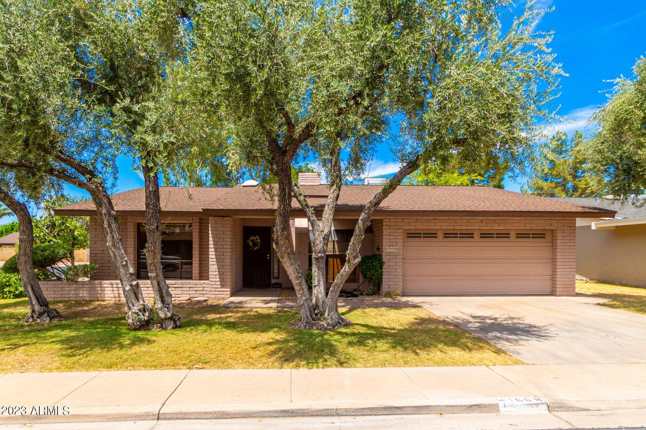 1668 S Ash, Mesa, AZ 85202
