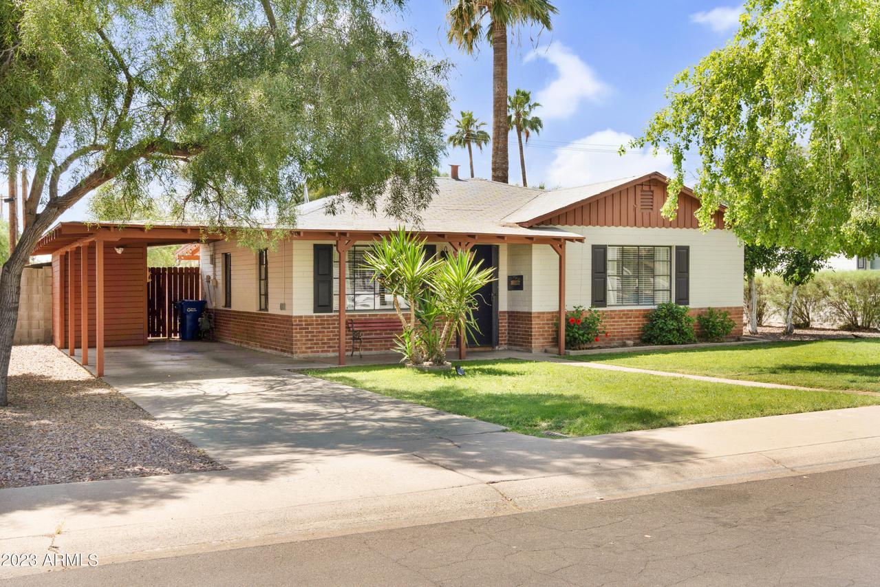 1010 S Una Ave., Tempe, AZ 85281