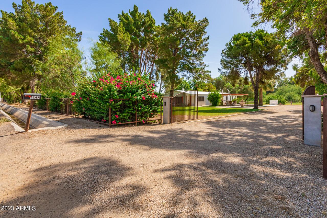 6247 N 175th Ave., Waddell, AZ 85355