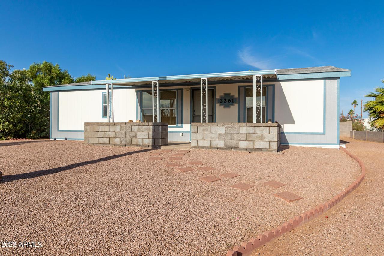 2261 S Descanso Rd., Apache Junction, AZ 85119