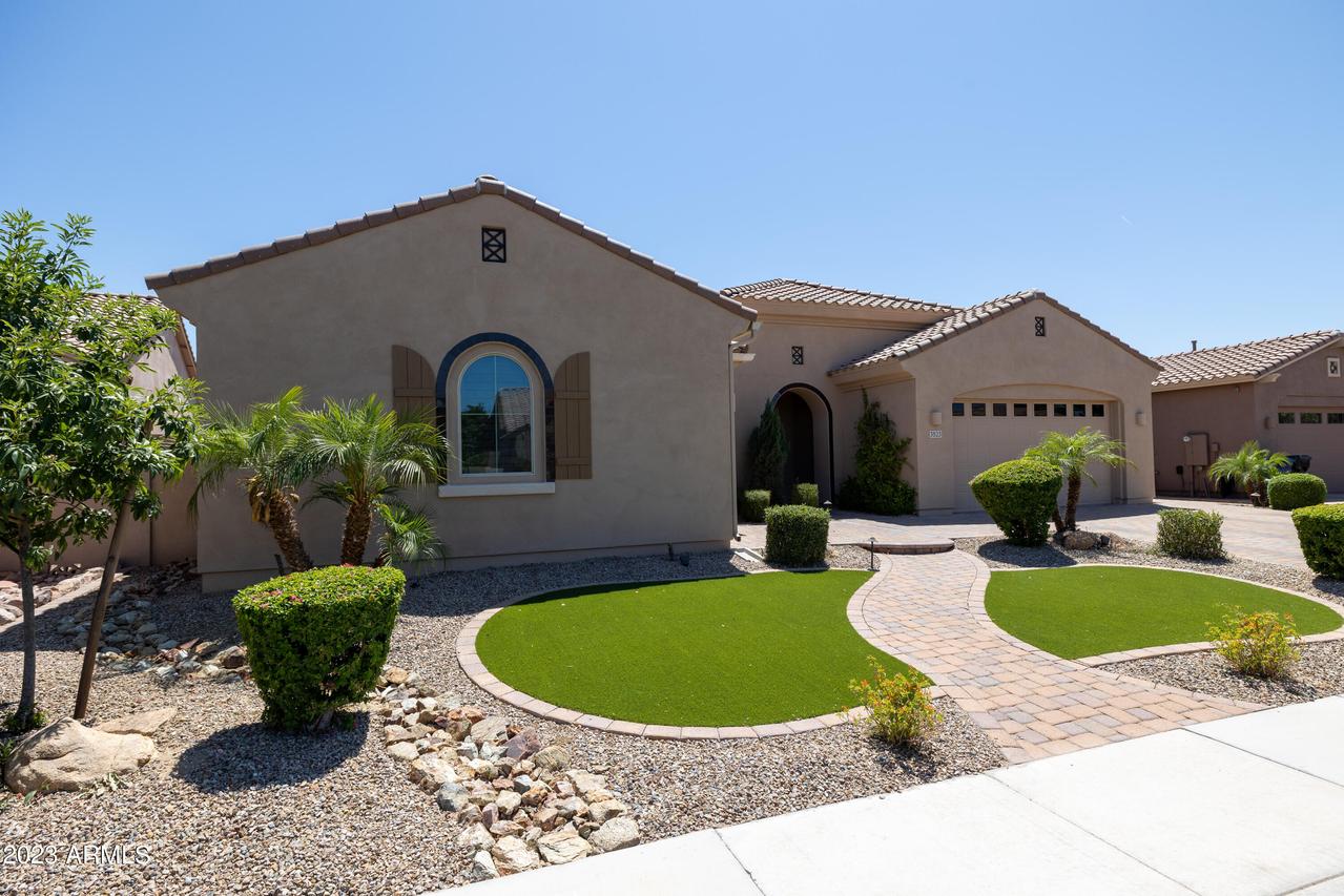 3523 E Honeysuckle Dr., Chandler, AZ 85286