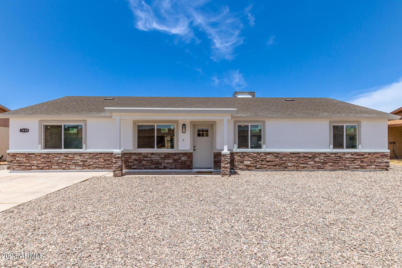 1624 W Geneva Dr., Tempe, AZ 85282
