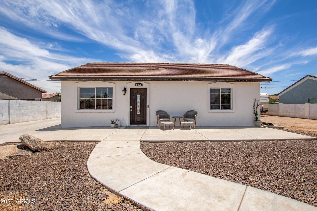 5405 E Santa Clara Dr., San Tan Valley, AZ 85140