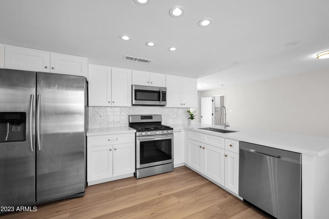 4319 N 83rd Dr., Phoenix, AZ 85037