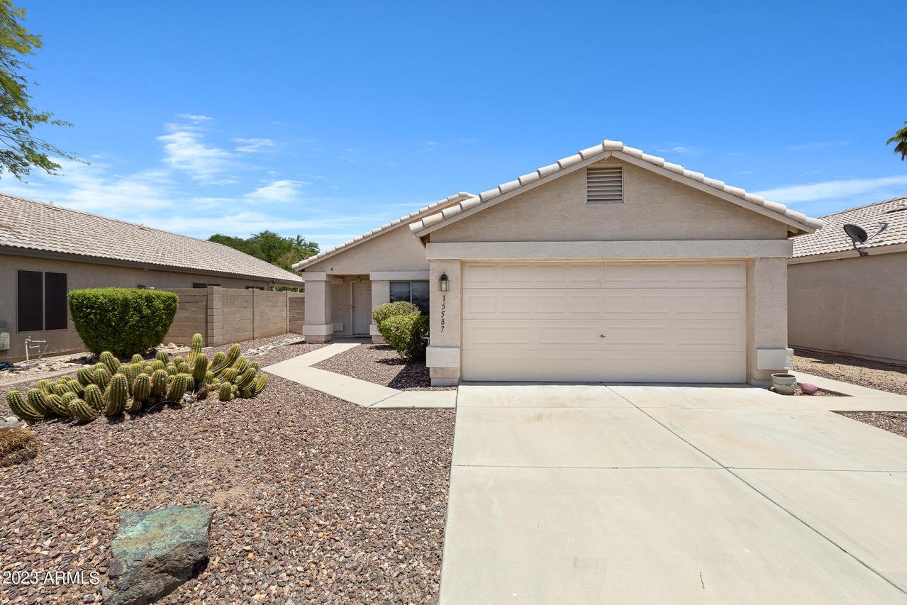 15587 N Lasso Dr., Surprise, AZ 85374