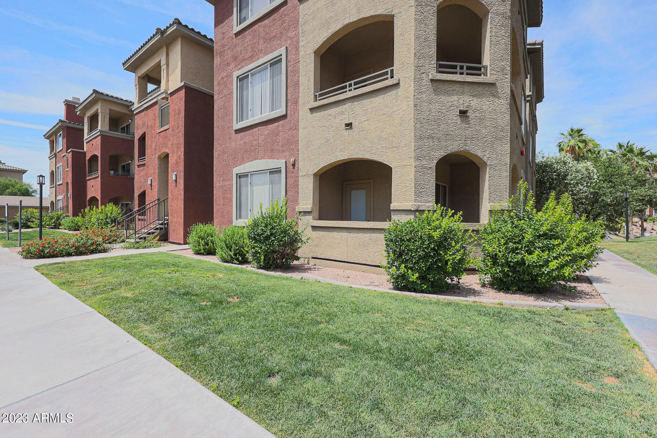 5401 E Van Buren St. #2103, Phoenix, AZ 85008