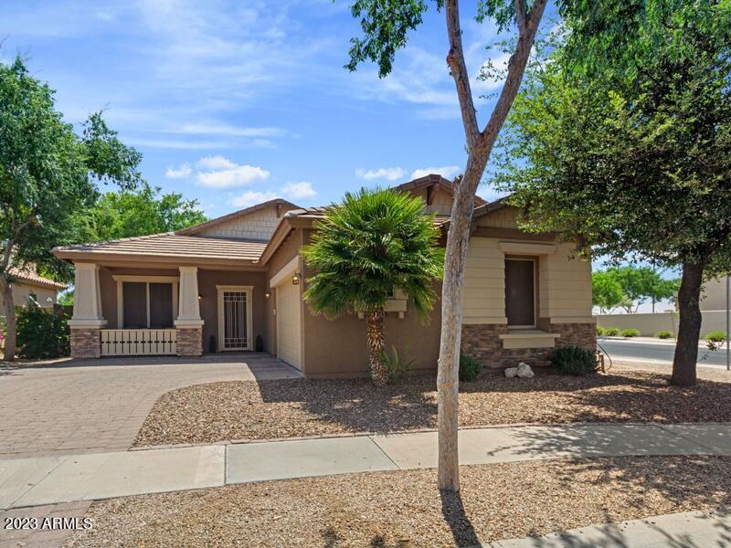 1811 S Starling Dr., Gilbert, AZ 85236
