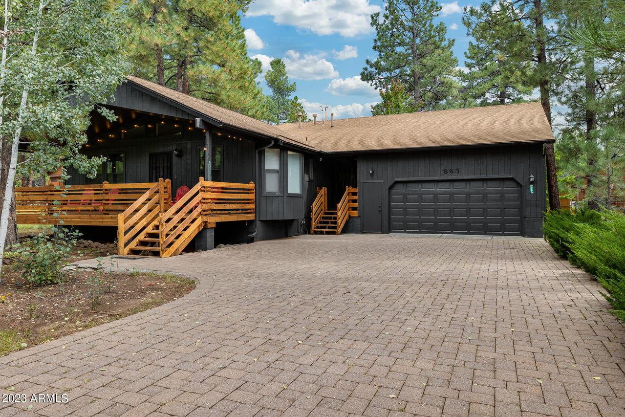 865 E Caribou Rd., Munds Park, AZ 86017