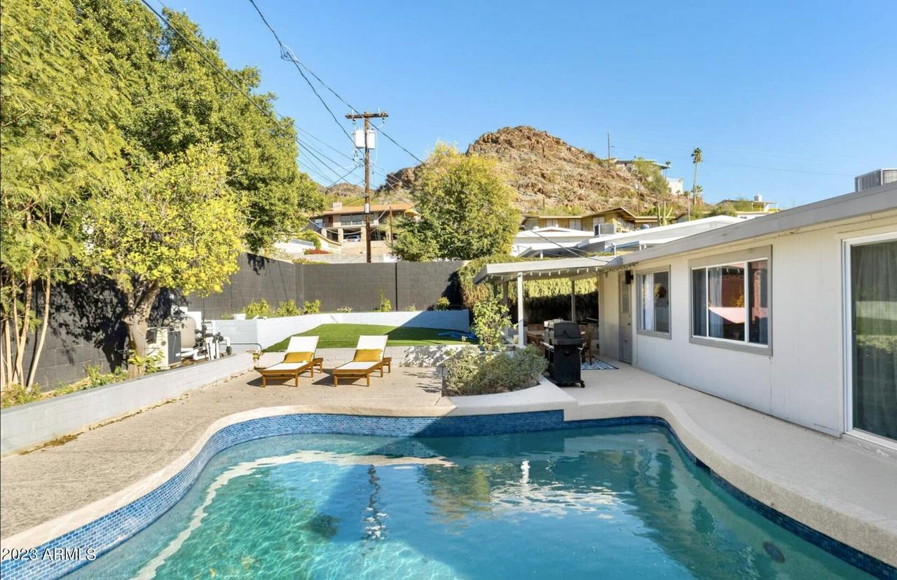 1332 E Butler Dr., Phoenix, AZ 85020
