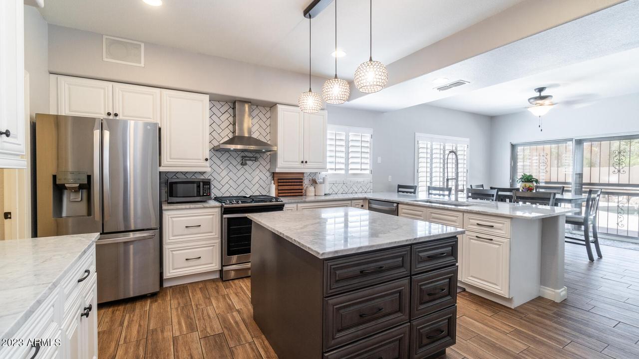 7325 W Alexandria Way, Peoria, AZ 85381