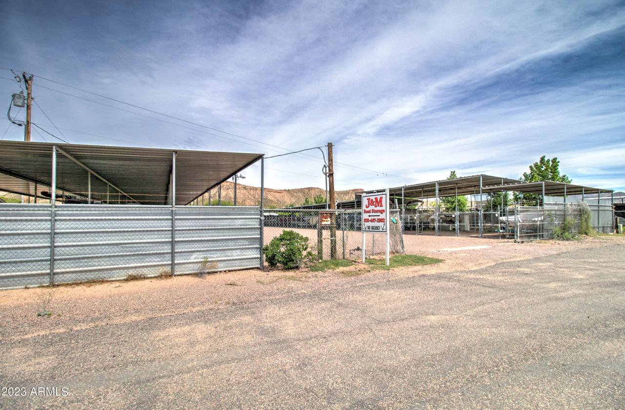 109 N Mesquite St., Roosevelt, AZ 85545
