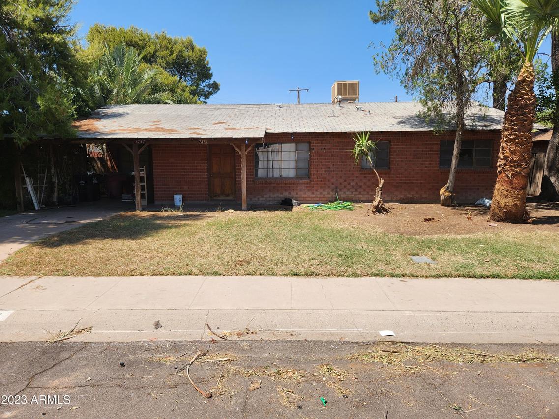 7432 E Holly St., Scottsdale, AZ 85257