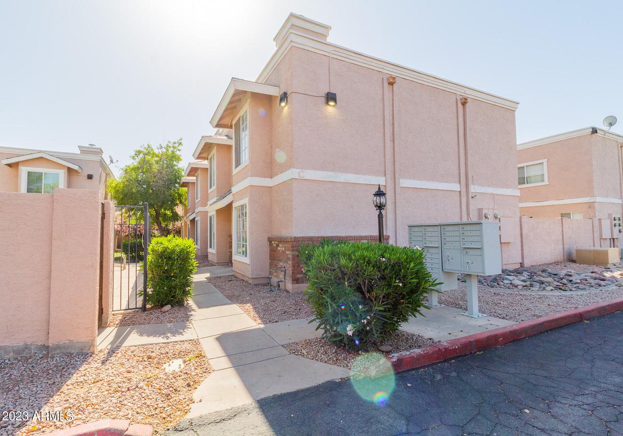 1055 W 5th St. #9, Tempe, AZ 85281