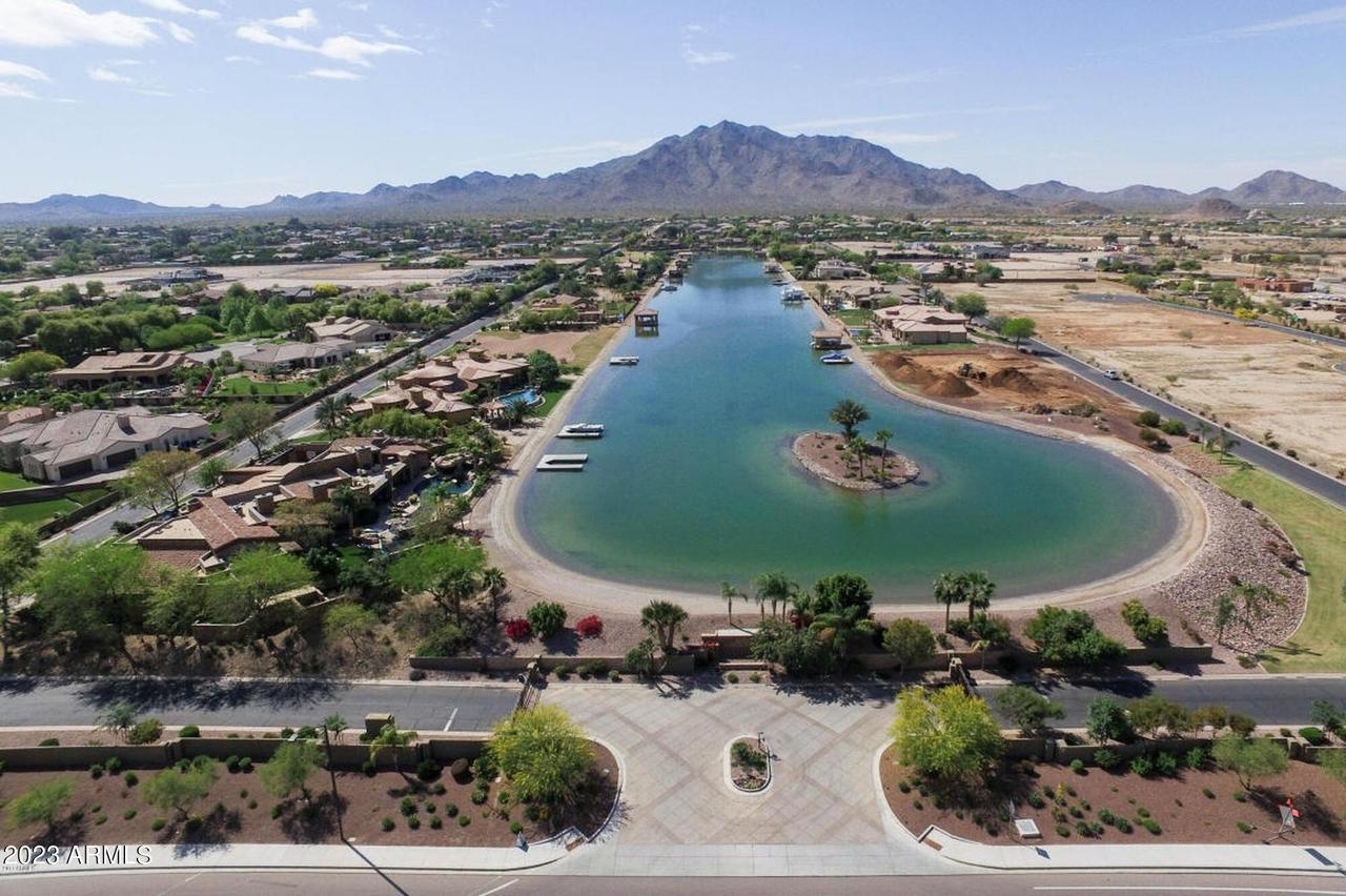 7460 S Loback Ct. #16, Queen Creek, AZ 85142