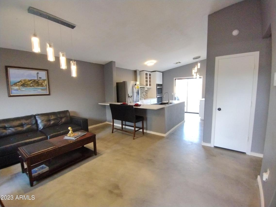 1463 W 19th Ave., Apache Junction, AZ 85120