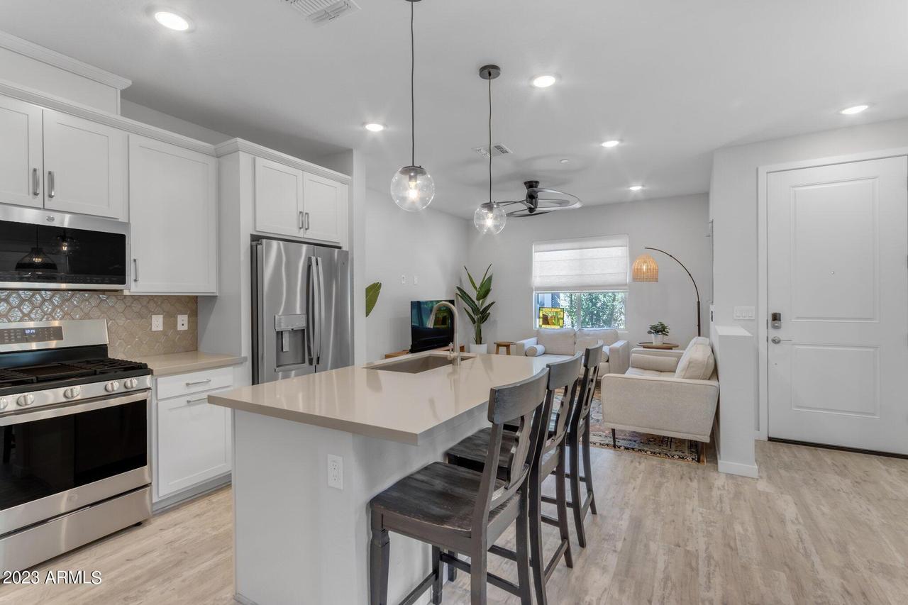 735 E Doral Ave. #104, Gilbert, AZ 85297