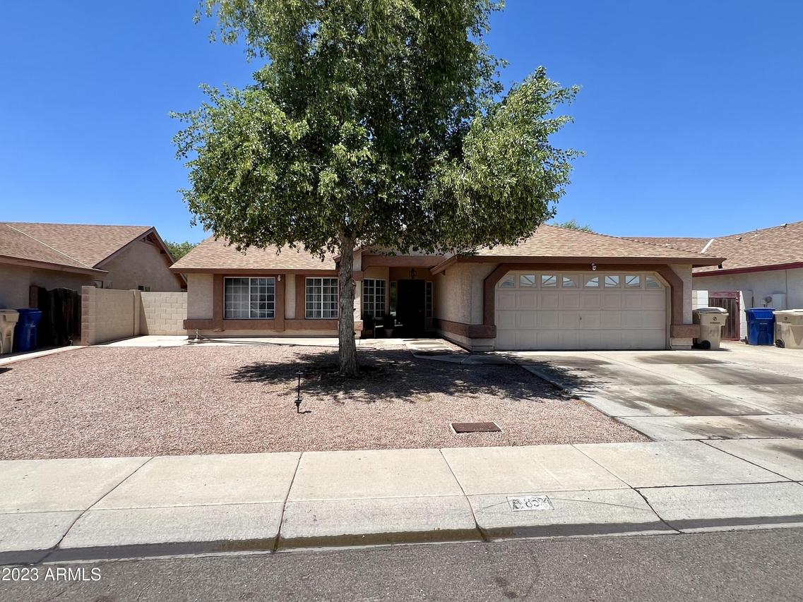 8524 W Oregon Ave., Glendale, AZ 85305