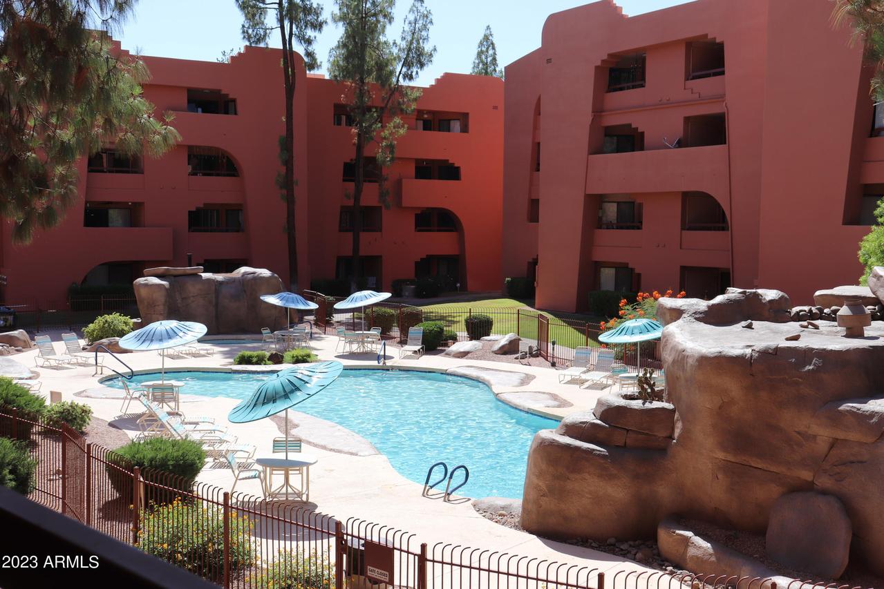 12222 N Paradise Village Pkwy. #228, Phoenix, AZ 85032