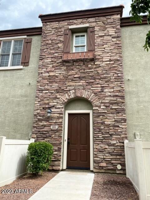 2741 S Equestrian Dr. #101, Gilbert, AZ 85295