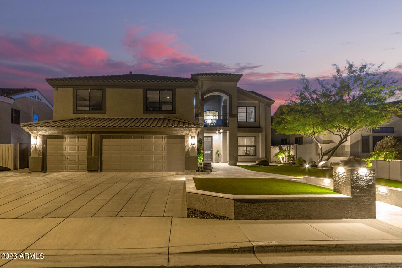 2218 S Duval St., Mesa, AZ 85209