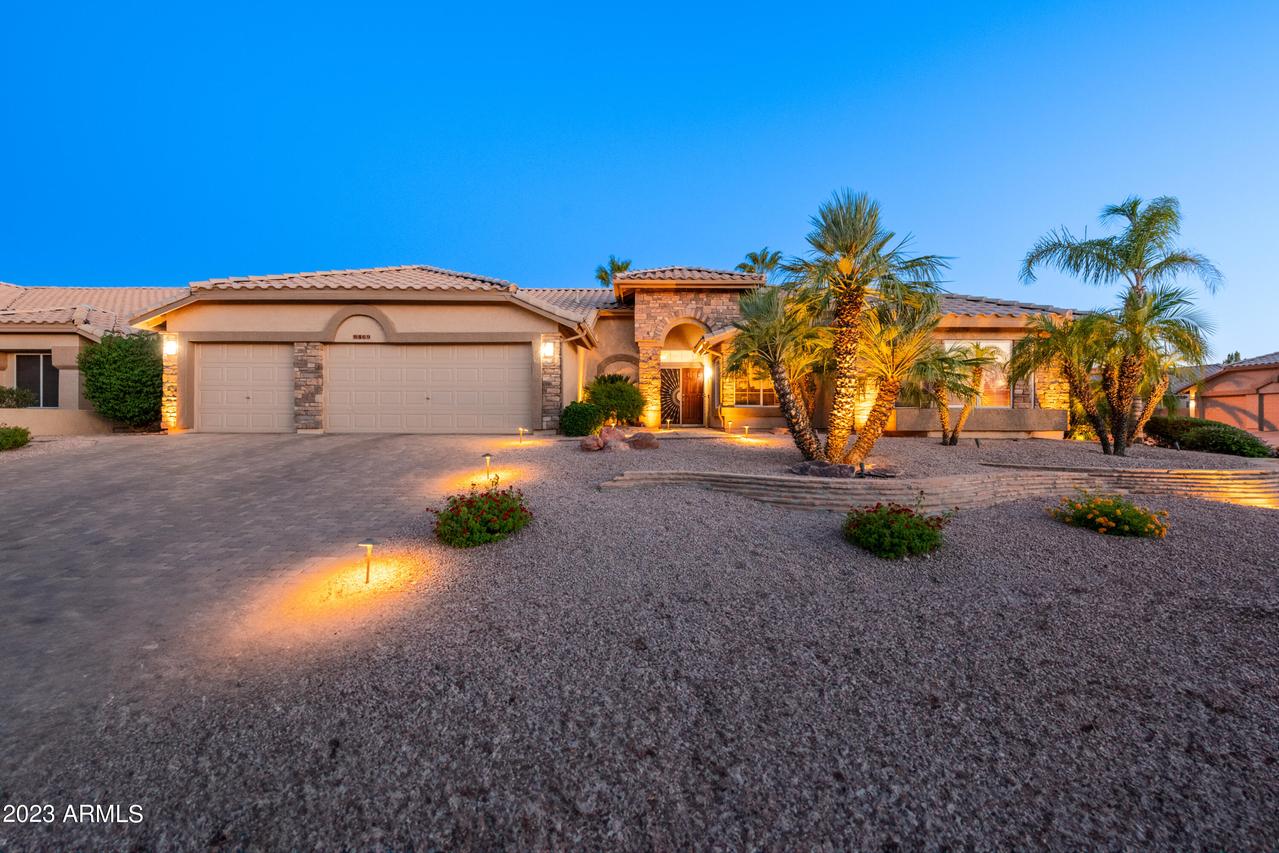 8469 W Escuda Dr., Peoria, AZ 85382