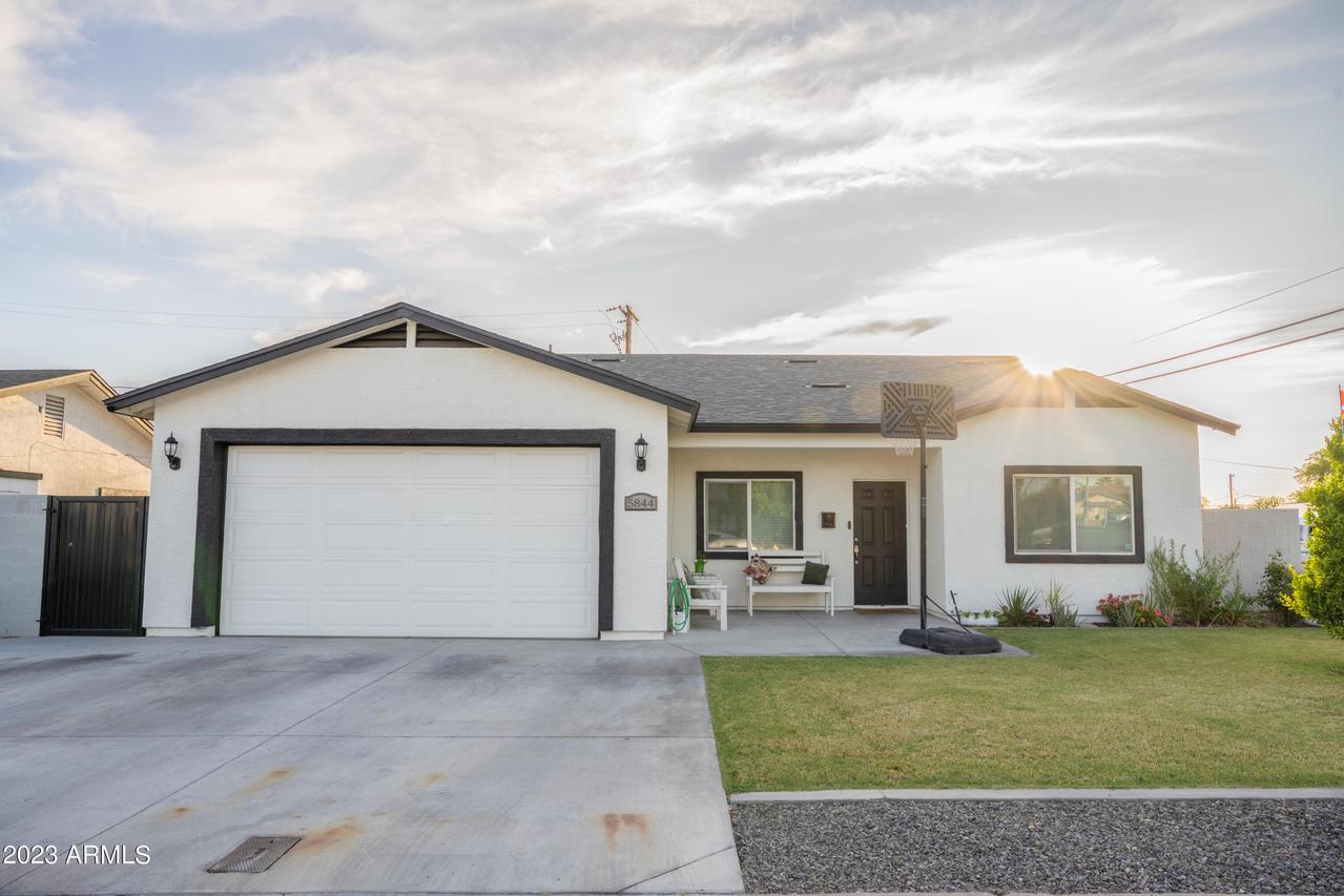 5844 N 63rd Dr., Glendale, AZ 85301
