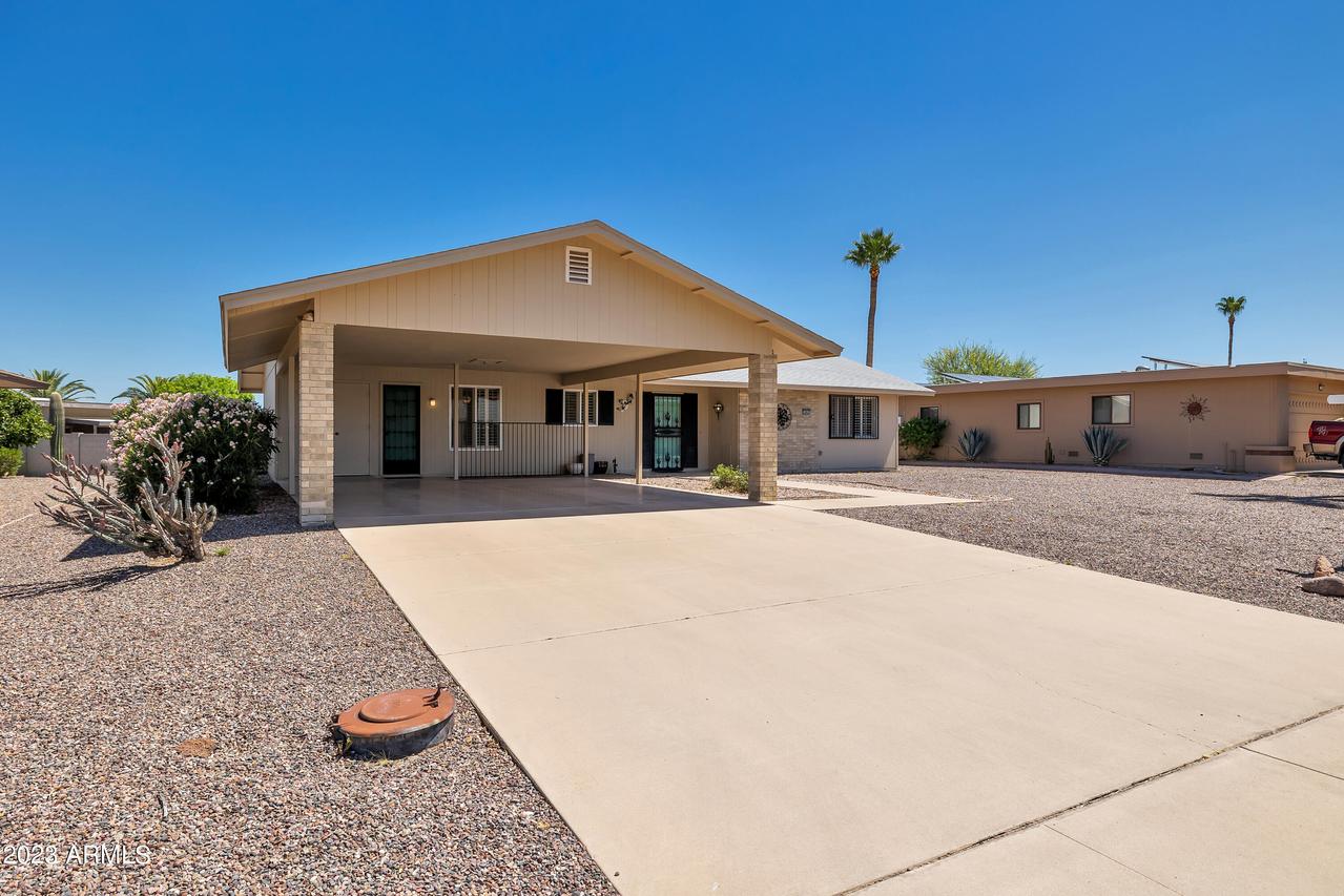 10802 W Willowbrook Dr., Sun City, AZ 85373