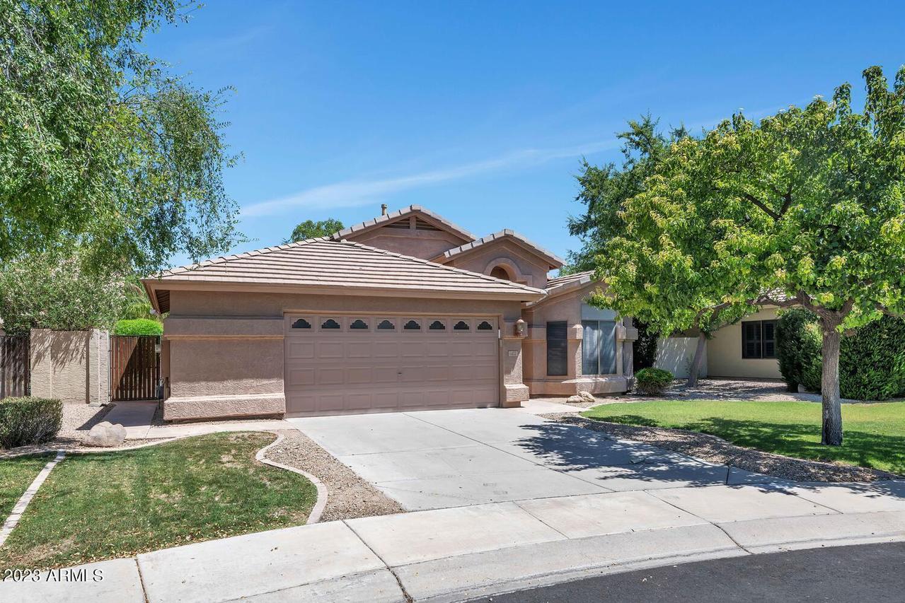 1402 W Blue Ridge Ct., Chandler, AZ 85248