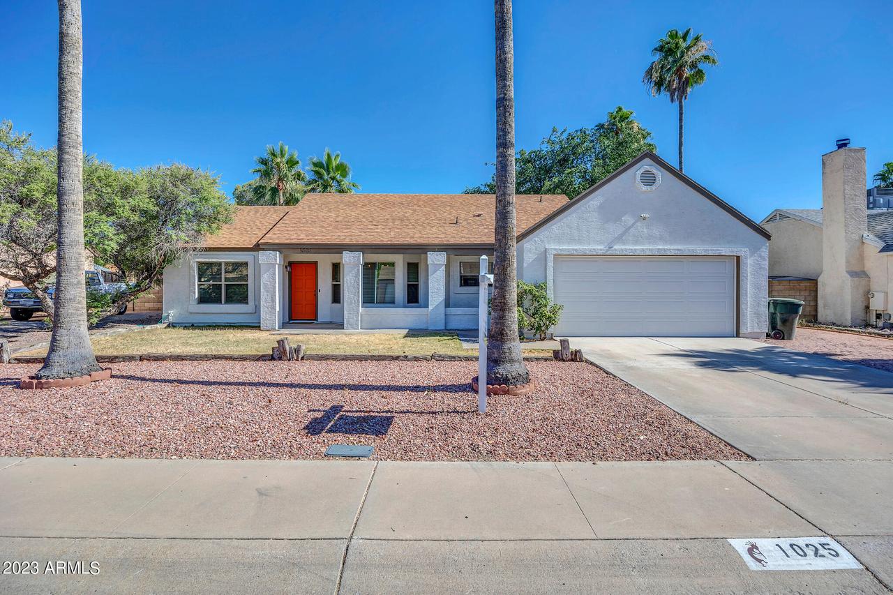 1025 E Kerry Ln., Phoenix, AZ 85024