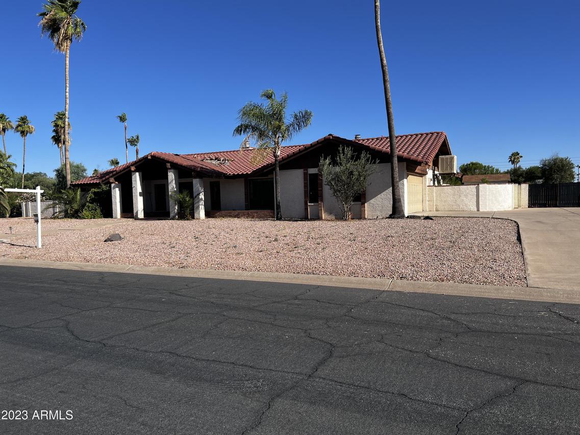 6701 E Ludlow Dr., Scottsdale, AZ 85254