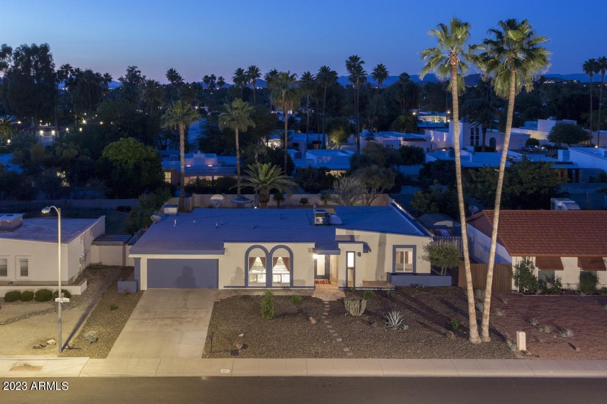 202 E Sharon Ave., Phoenix, AZ 85022