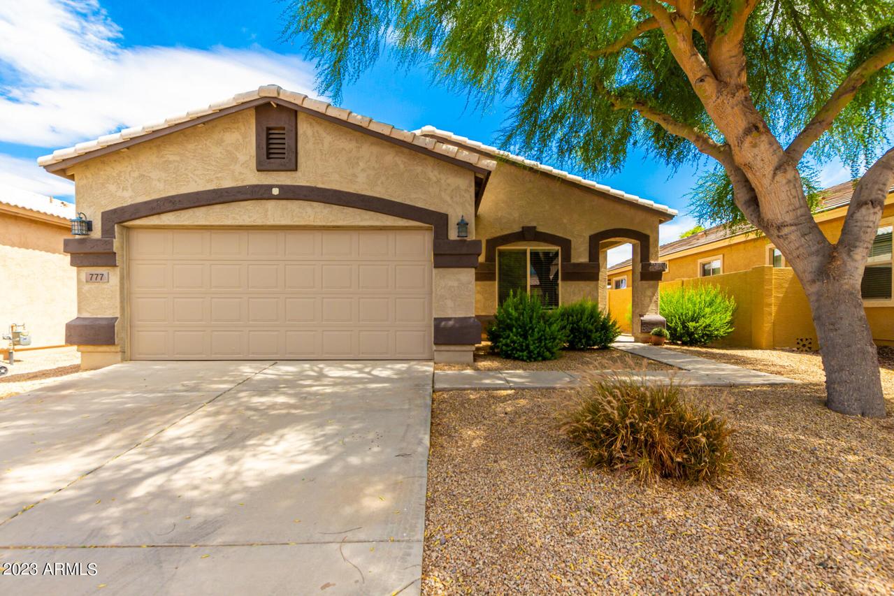 777 E Gold Dust Way, San Tan Valley, AZ 85143