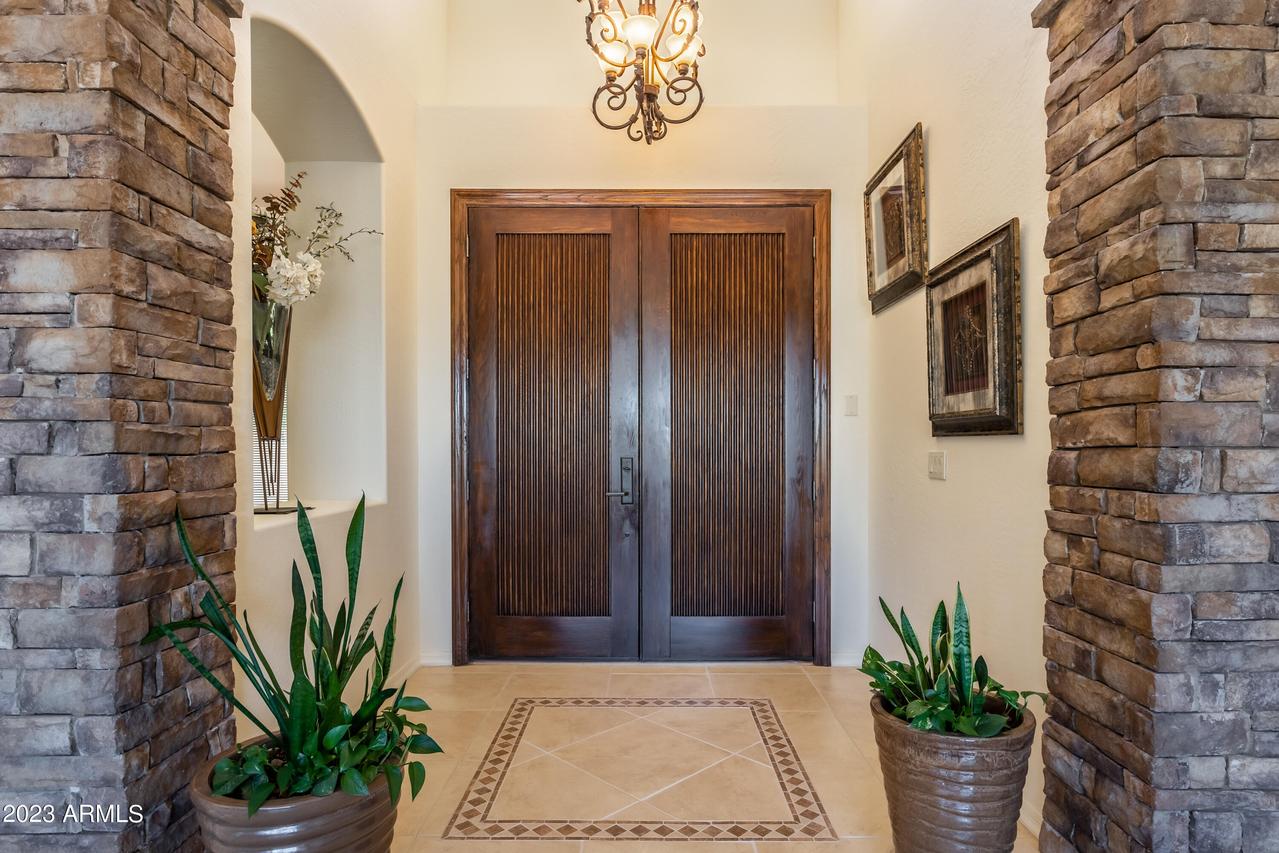 5782 E 14th Ave., Apache Junction, AZ 85119