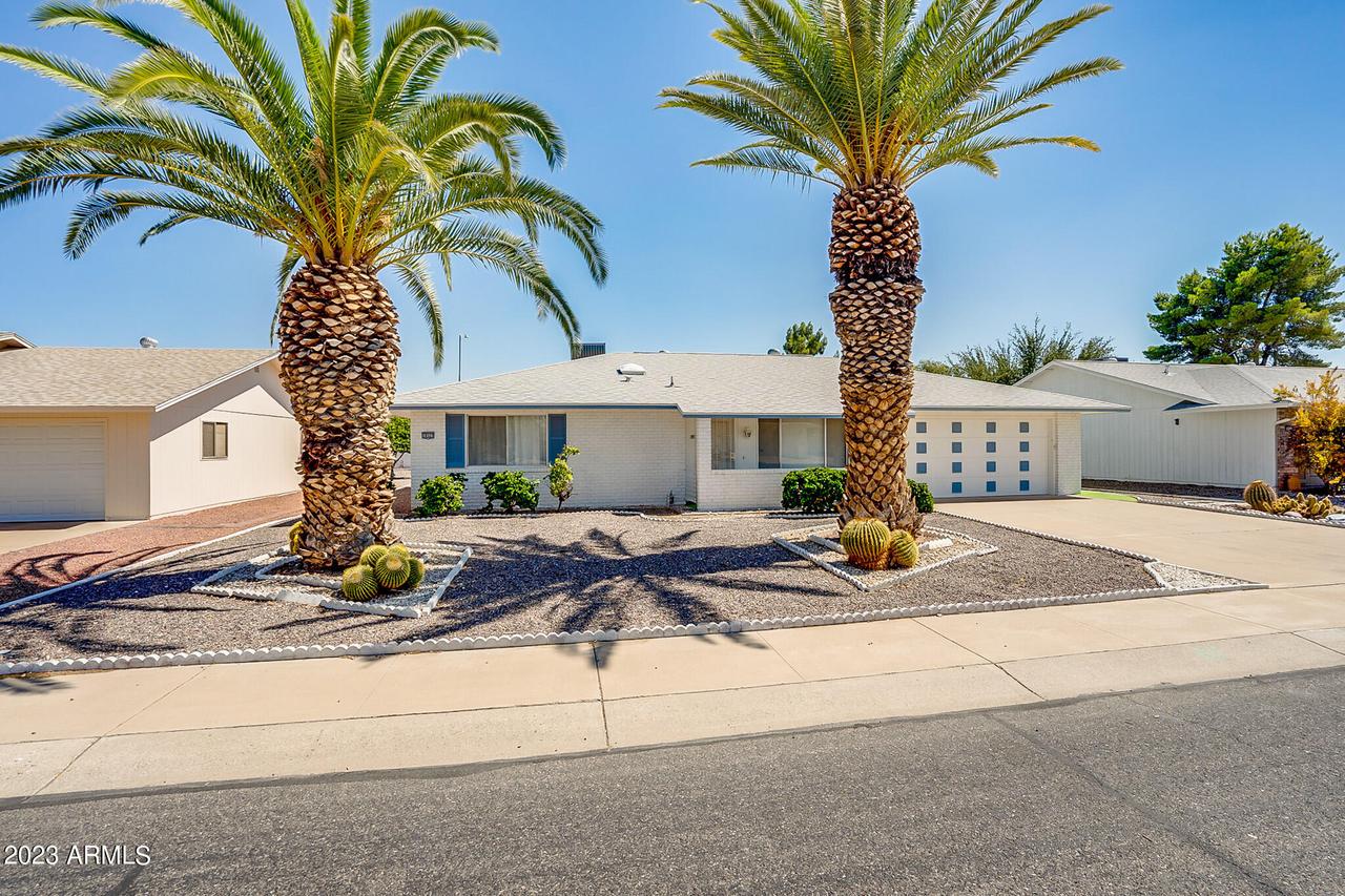 10327 W Carob Dr., Sun City, AZ 85373